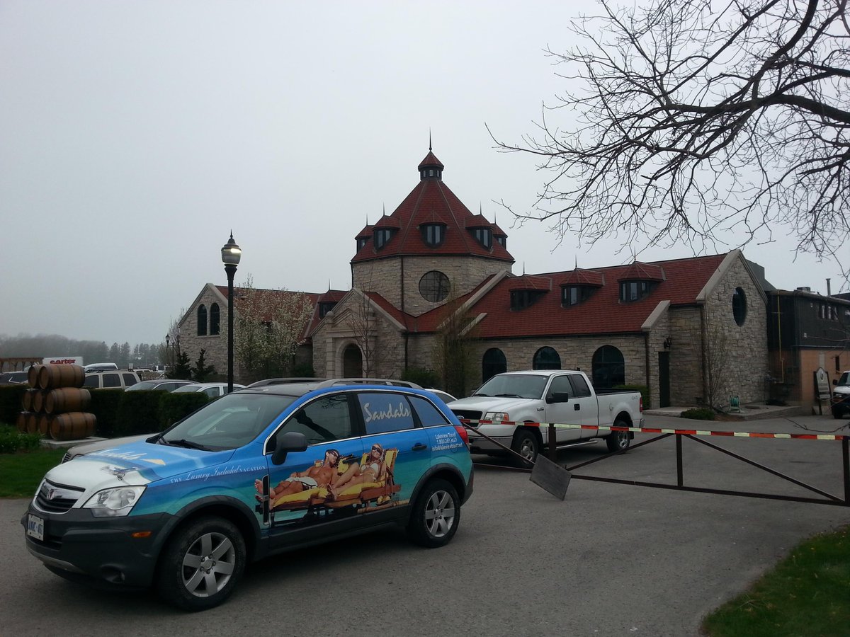 SprinterNiagara's tweet image. Great time last night @Konzelmann @NiagaraCoC on behalf of @MercedesNiagara thanks for the hospitality! #BA5