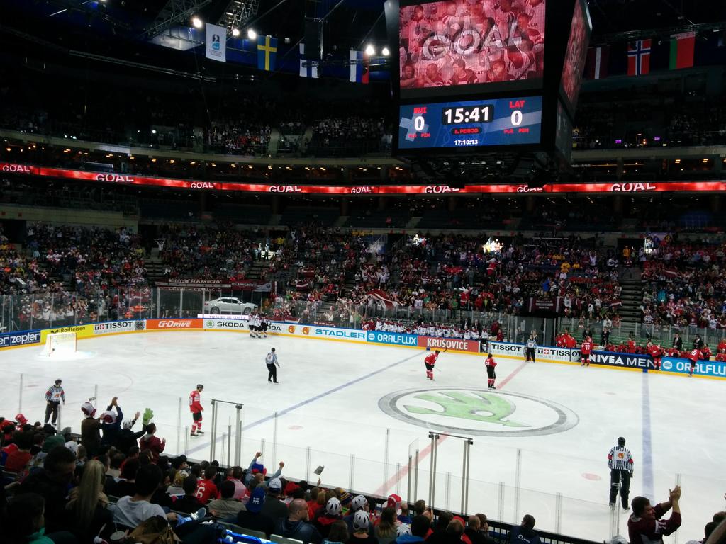 JanOmacka's tweet photo. #sO2NaHokej díky za super zazitek http://t.co/STSESwIgHQ
