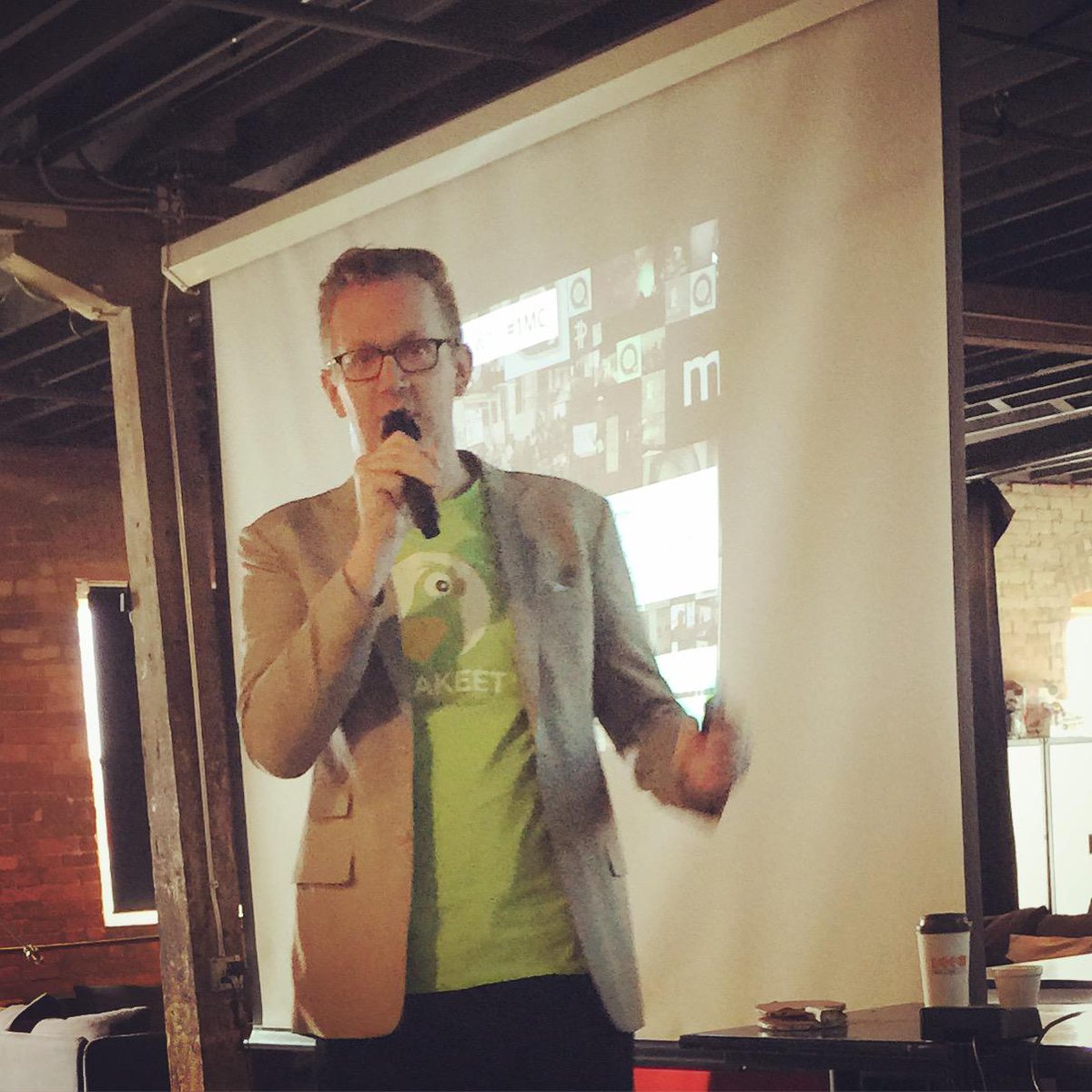 AwesomeGeekness's tweet image. Brad Huber, CEO of @GoParakeet , wants to solve issues with vacation rentals: #nomorekeys  #1MC @1MillionCupsPRO