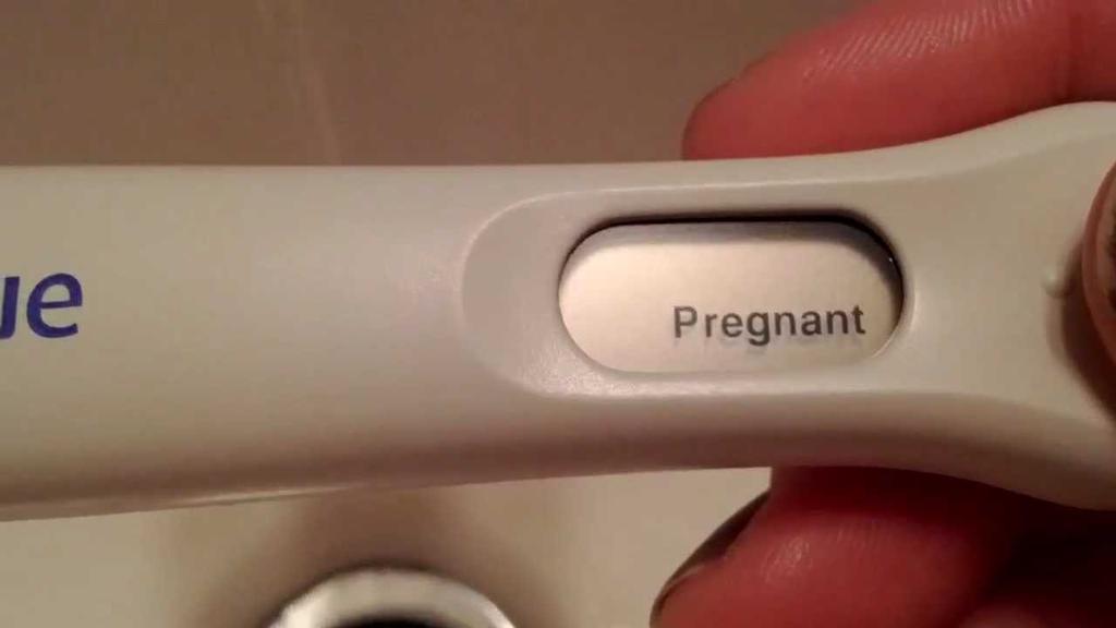 DiangeloUpdates's tweet photo. After looking at Matt's new icon be like.. http://t.co/yR4cVARcGH
