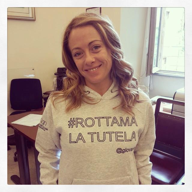 giovaninotai's tweet photo. Nella continua difesa dello Stato di Diritto #rottamalatutela @GiorgiaMeloni @FratellidItaIia @ilnotariato http://t.co/08rIOxermu