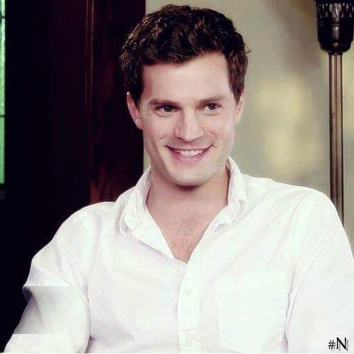 TuChristianGrey's tweet image. #SonrisasDornan