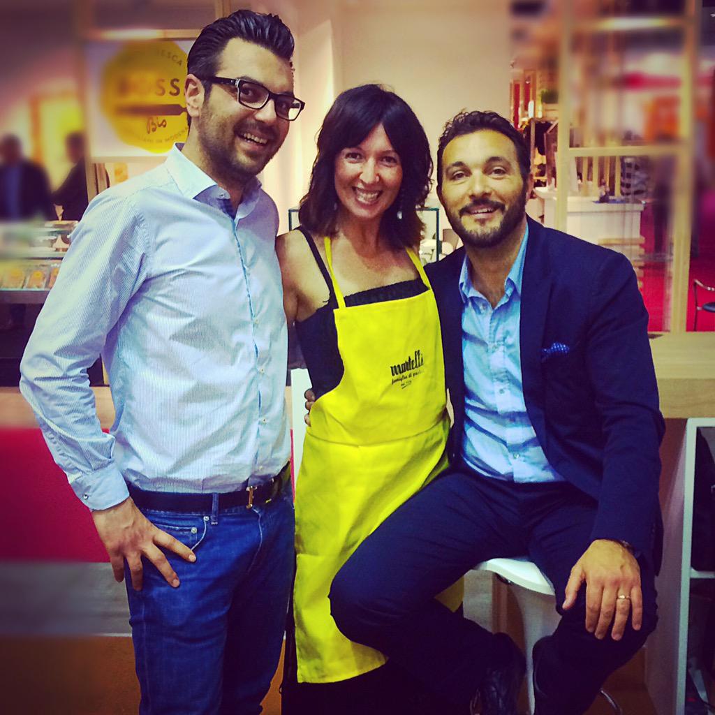 MartelliPasta's tweet photo. Bel trio!🌟🌟🌟@cristianosavini @MartelliLaura #Tuttofood2015 http://t.co/z1rJ8HshB9