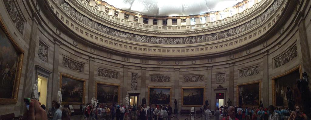 SallyN2015's tweet photo. Panorama in the rotunda! The picture represents 400 years of US history. #dcskylion http://t.co/h3wtD0wwBu