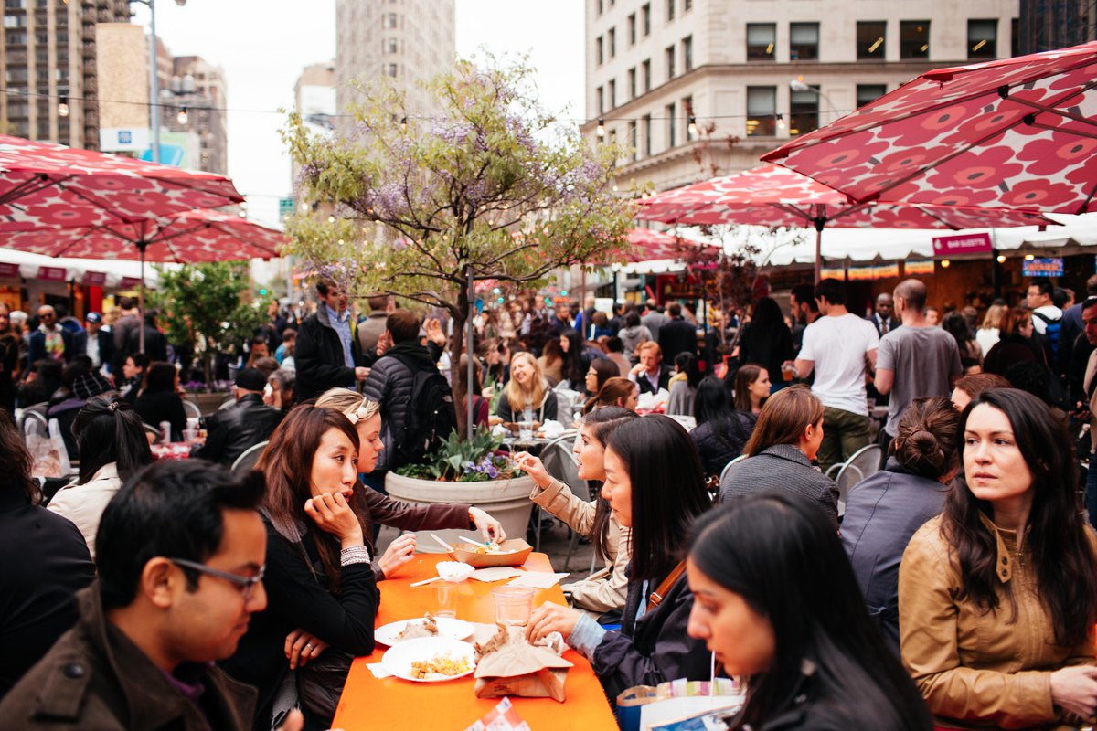 The 8 NYC Outdoor Food Markets You Need to Hit Up Immediately - bit.ly/1bvYD5A