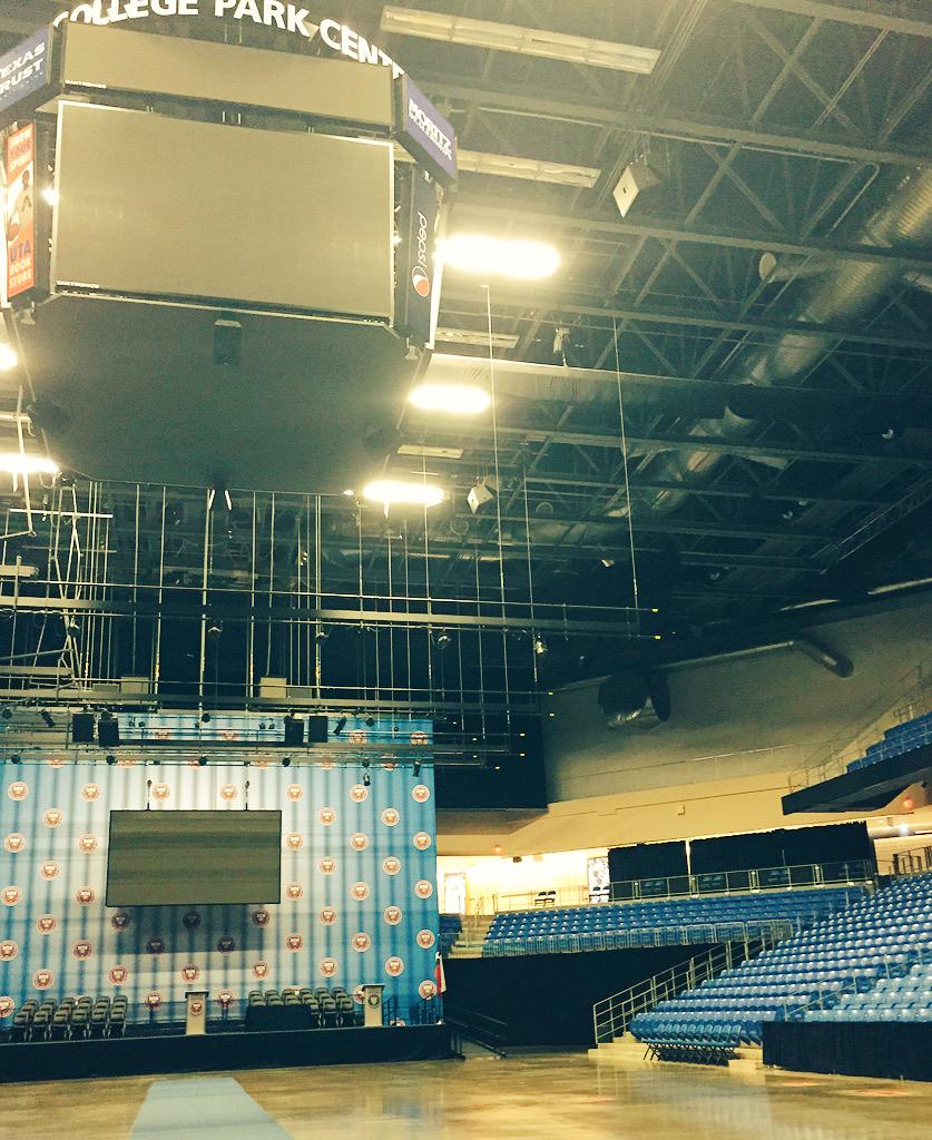 KCHS_2015's tweet photo. Are you ready Chargers? #classof2015 http://t.co/Nw58p55pYd