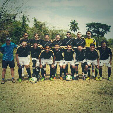 UJAPFC's tweet photo. La plantilla actual http://t.co/wYRx7eXDyP
