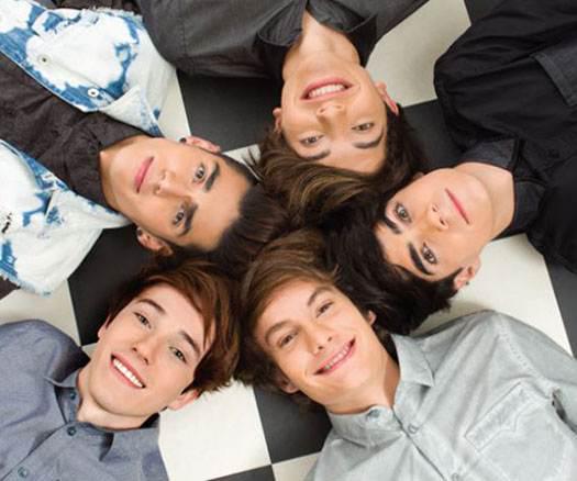 elsolde_mexico's tweet image. #Entérate: @somosCD9 obtiene cuatro nominaciones a los MTV #MiAw2015  oem.com.mx/elsoldemexico/…