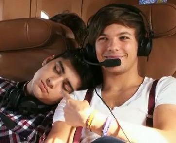 12yrrahm's tweet photo. Louからの愛に気づいて、Zayn http://t.co/pg9nWEZEMC