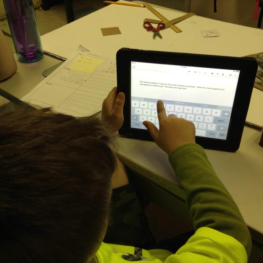 Cport_Second's tweet image. How did the tank burst open???? #GMF #AndresClass