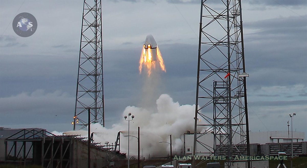rocketphoto's tweet photo. @SpaceX Dragon Pad Abort Test
#SpaceX #PadAbortTest #LaunchAmerica #americaspace http://t.co/j5S4vhEwwp