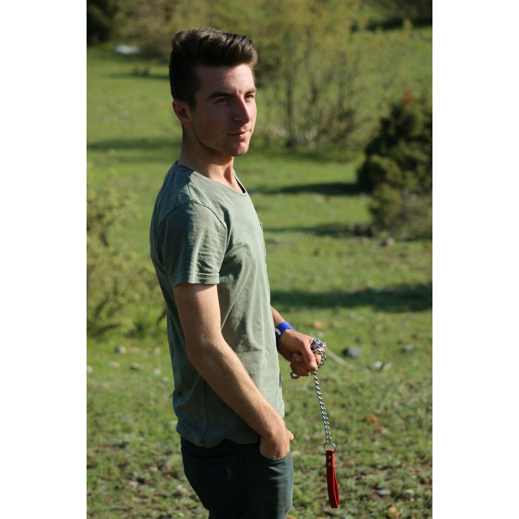 Support23569852's tweet photo. #kendin #ettin #kendin #buldun #yandında #yandın http://t.co/GXkTKmRJzl