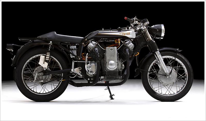 YansenArnaldo's tweet photo. Raven Motorcycles – Moto Guzzi http://t.co/cjLlycYA4J