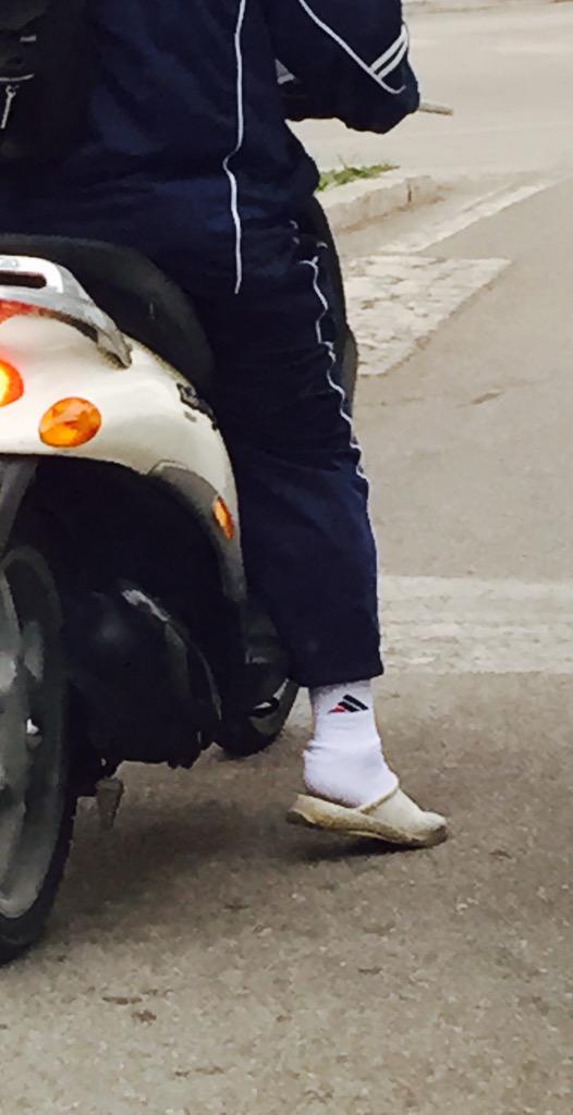 DaGiorgia's tweet photo. Non c'è più rispetto #teramo #zucchero #moda #estate2015 http://t.co/xmqLTfs3fB