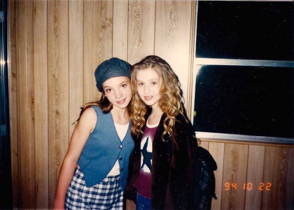 HistoryInPics's tweet photo. Britney Spears and Christina Aguilera, 1994. http://t.co/JmWg4iXu48