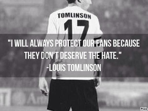 oh1directions's tweet photo. And we'll always defend you Louis because you don't deserve the hate either.
#TOMLINSONSLAYSAGAIN http://t.co/mfmORZOpe8