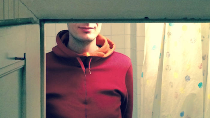 VICE's tweet photo. The Ups and Downs of Being a Giant Person http://t.co/4OEFeiit4o http://t.co/uUuW281Vf1