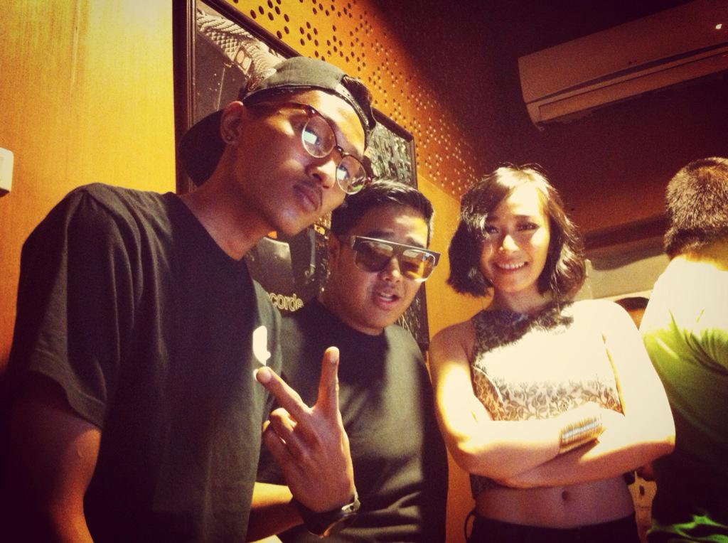 this is <a href="/jaykojayko/">Jayko</a> @bigwillywinarko and <a href="/rinni_w/">Rinni Wulandari</a> at streight studio