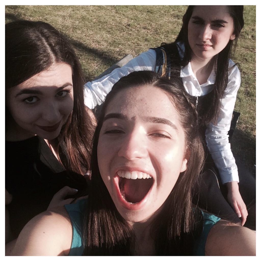 Veronicalee1021's tweet photo. 🌷🌞 http://t.co/KOQbXMbx2v