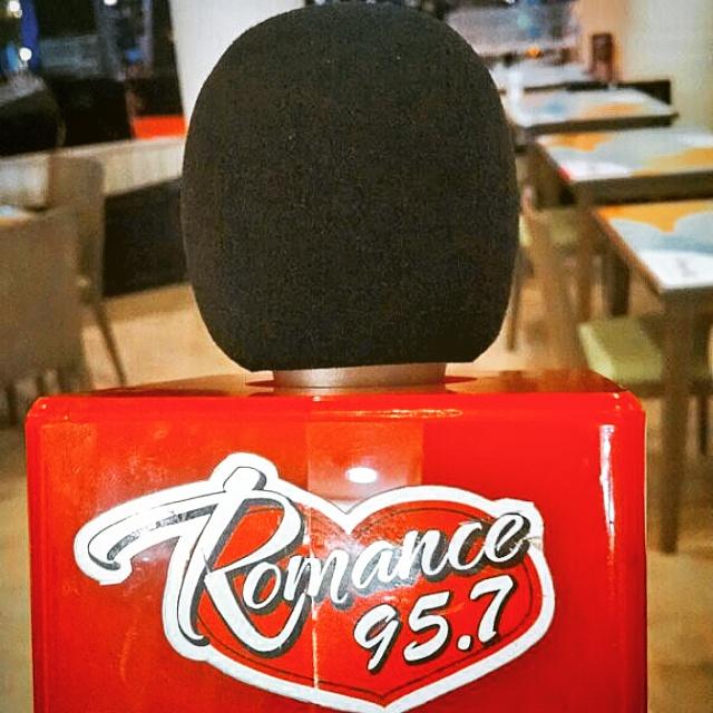 dogmce2's tweet photo. Escucháme de 5 a 7 pm : http://t.co/6OBjMMvE7C http://t.co/lUn6cnby3d