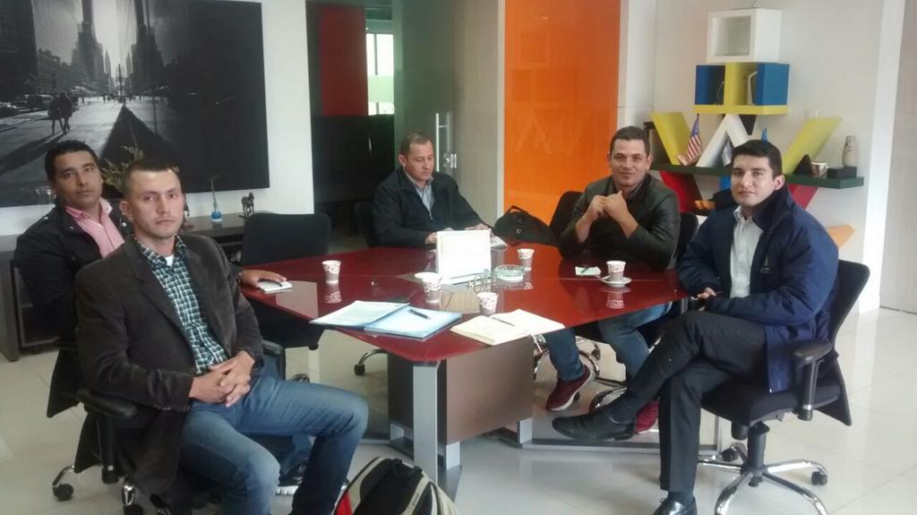 ANALTRACORDOBA's tweet photo. Reuniones muy importantes para nuestros afiliados ... buenas nuevas http://t.co/1INaHKkFtD