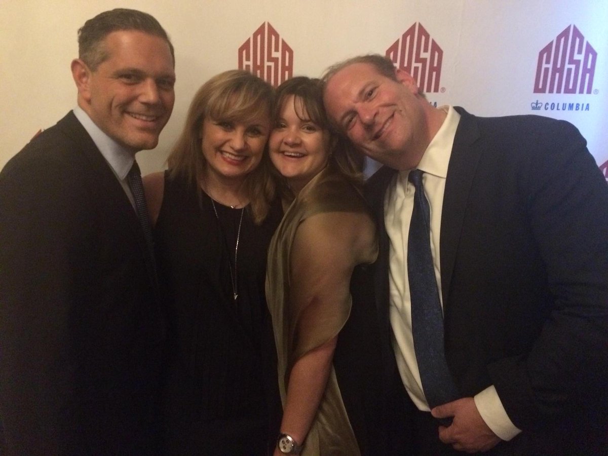gadandolos's tweet photo. Lord &amp; Taylor #casacolumbia @kellyzing http://t.co/GtR2wYdIci