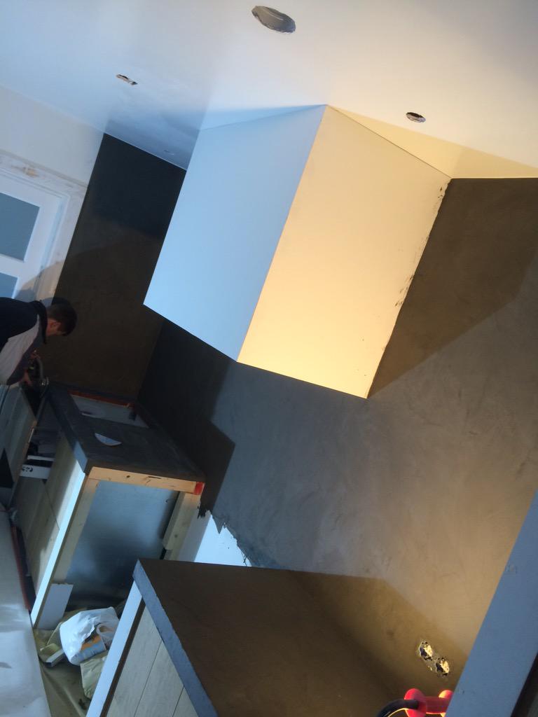 Plafond gespoten in <a href="/Wijzonol/">Wijzonol</a> extramat. Keuken afgewerkt met Concrete Nature @Keesromkes55 <a href="/amanda_kuijper/">amanda kuijper</a>