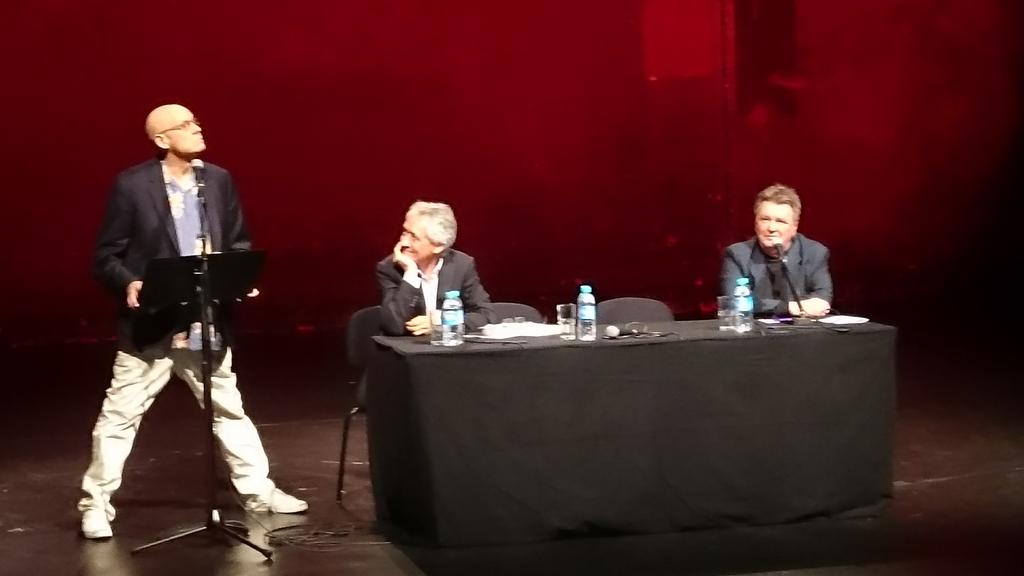 ChrstphG's tweet photo. Lecture de James Elroy aux Bouffes du Nord http://t.co/oD6oCDTphw