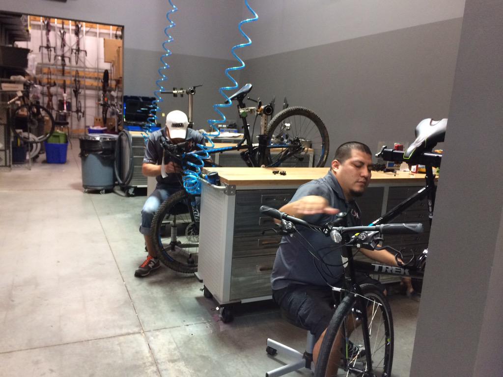cshbike's tweet photo. Tunaround time 4 days on repair and maintenance #ride or reserve a slot for 24-48hrs http://t.co/0fFWCMVptL