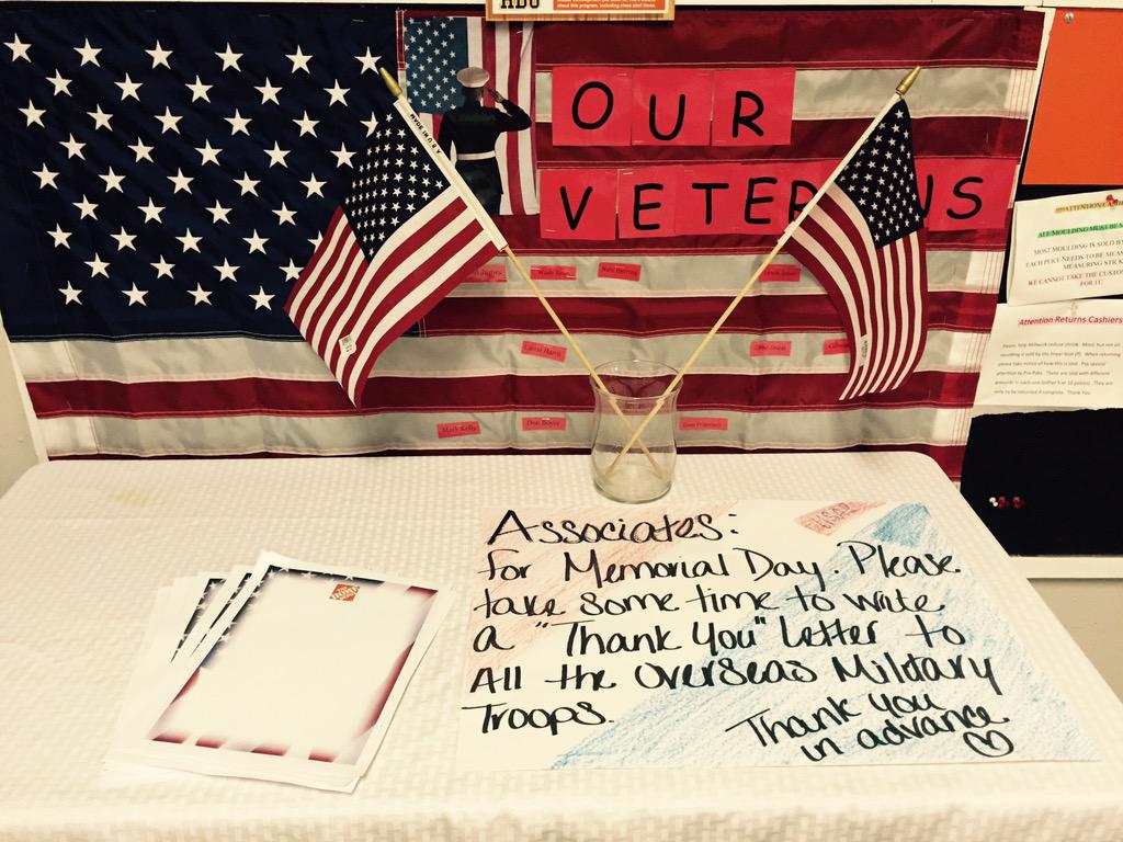 Oupetey83Cope's tweet photo. 3904 is supporting our Amazing Troops by writing thank you letters. 🇺🇸🇺🇸🇺🇸 @gjcgjcgjcgjc @RoWilliams1 @KPhillips262 http://t.co/D6JJRrJaeu