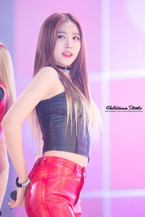 xolouhan's tweet photo. "girlgroupspics: hello venus ☆ yooyoung http://t.co/0MGv8c4pVr"