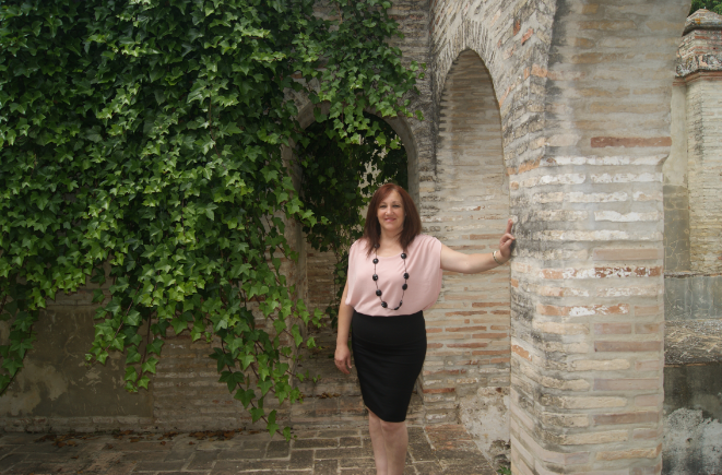 Podemosluisian's tweet photo. Soy Celestina y quiero un pueblo participativo e involucrado en las decisiones que nos afectan a todos #JUNTOSSUMAMOS http://t.co/p7bMkCy6k4