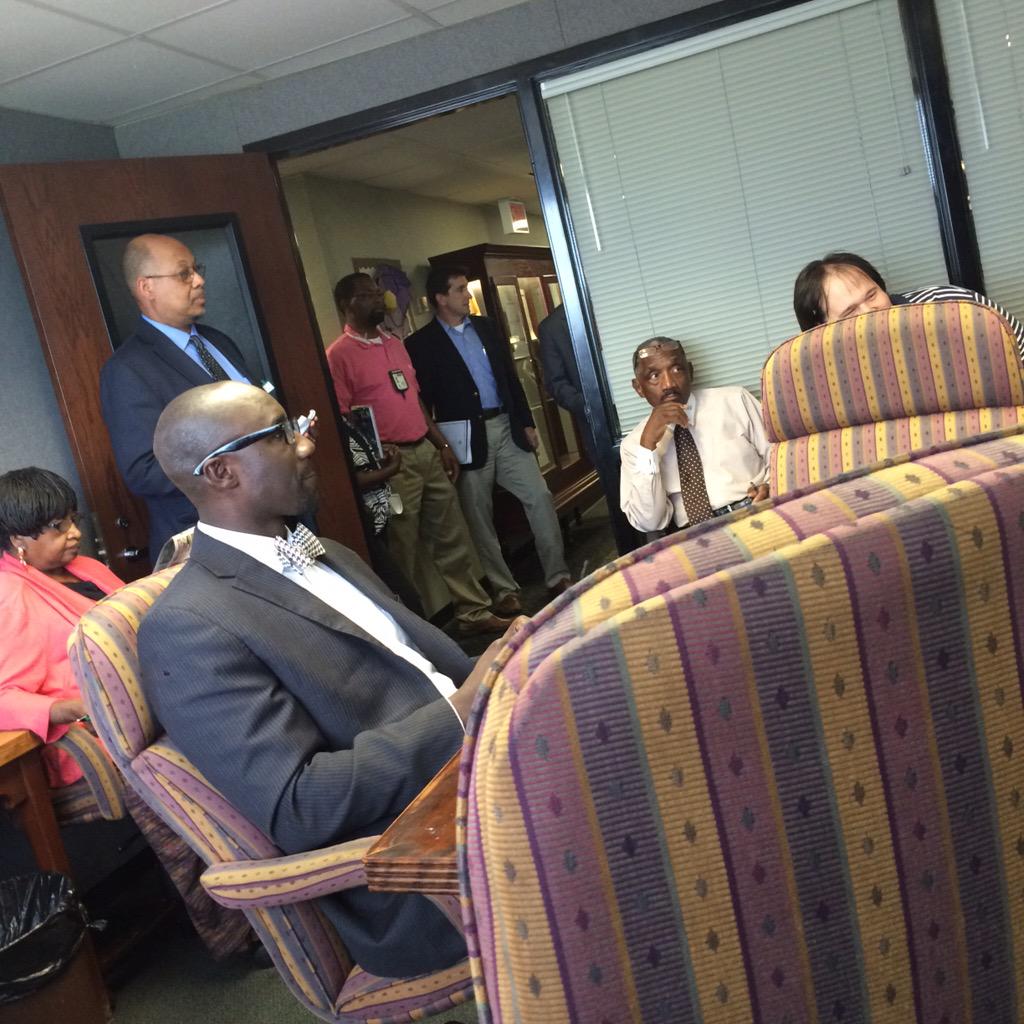 KimKaresDallas's tweet photo. @TonyYarber We're ready to hear the #MasterPlan Let's get it! #1%salestax #saveourinfrastructure #TheBoldNewCity #IMP http://t.co/hIRFUh05XG