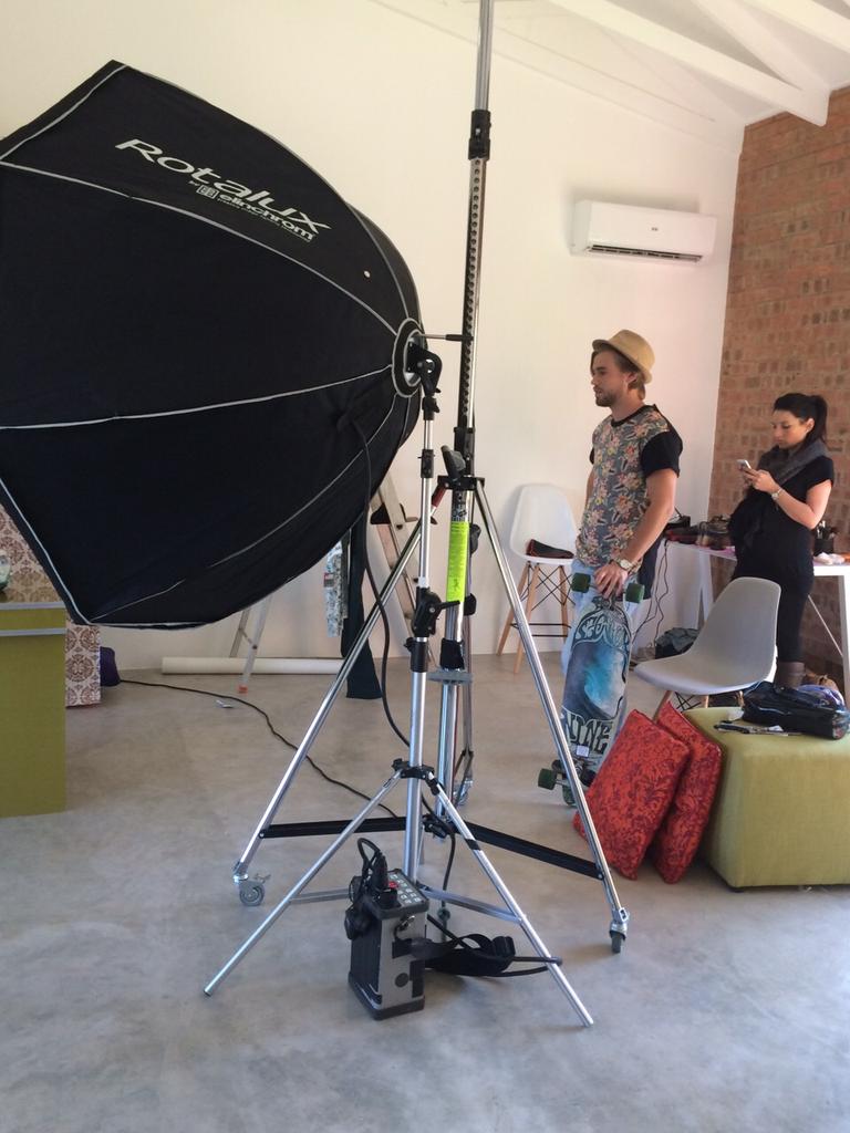 Waiting for the set to be done. TabascoTrendster shoot <a href="/TabascoSA/">Tabasco South Africa</a>  #TabascoTrendster #TrendsterKyle #behindthescenes