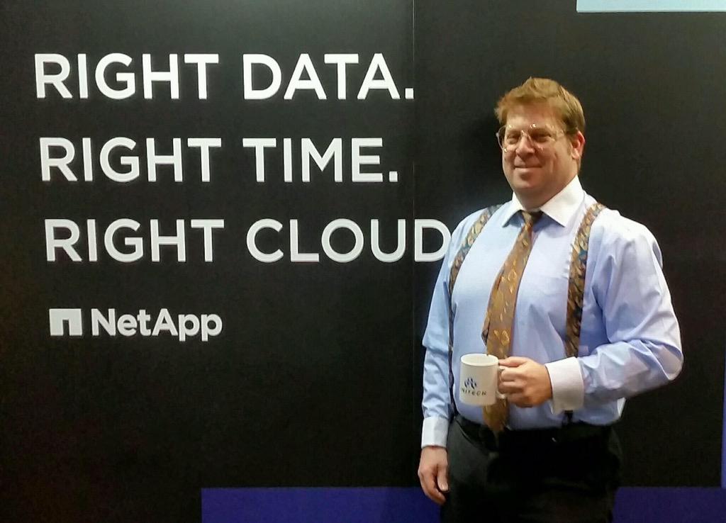 MadelineG331's tweet photo. Come see Lumbergh talk about @NetApp at 3:15 #yeah #whatshappening #tpsreport #MSIgnite #NetAppMSIgnite @ShiftMover http://t.co/Uqa2qwrqEd