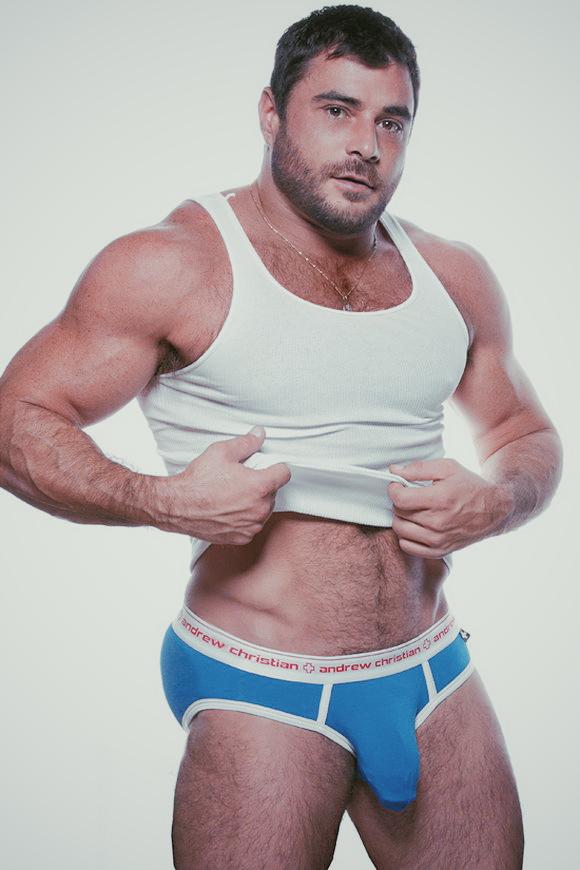 BCallifornia's tweet photo. Happy #HumpDay to all #DozerMEN out there :) https://t.co/Aq6Br1RsDQ #DozerDEEP http://t.co/VQwIICUY9T
