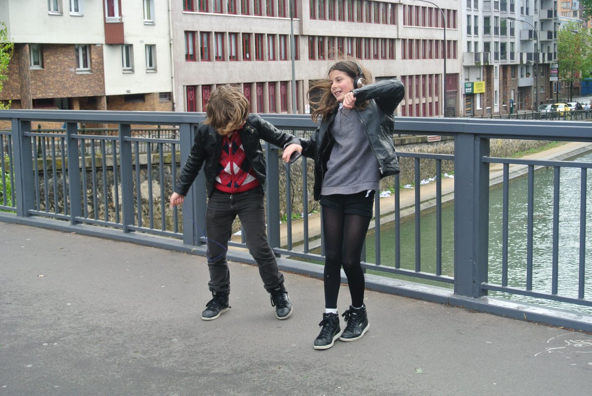 OwendoProd's tweet photo. @OwendoProd participe au tournage d'un court-métrage en 3D sur la danse de Louiza Benrezzak http://t.co/CMsoeWrj52