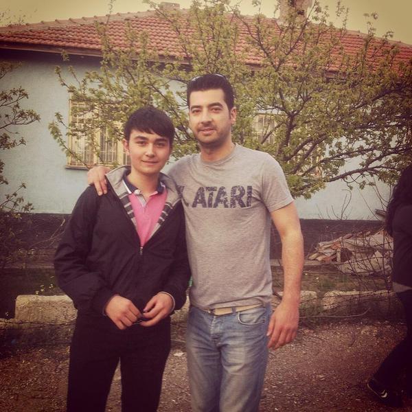 derin123_mine's tweet photo. Burada kim olmak istemez ki:)canım mertimiz😉😊 http://t.co/v4zidyNJgt