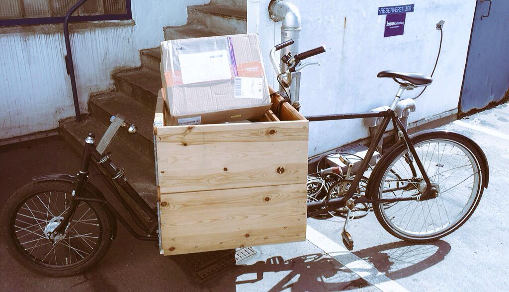 whitelabs's tweet photo. YEAST DELIVERY Copenhagen Style #whitelabscopenhagen #whitelabsyeast #yeastmode
http://t.co/sozxM0U18j http://t.co/hK67RZbnRi