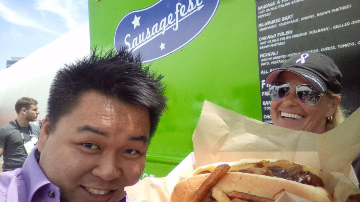 CommunityPOP's tweet image. @sausagefestlv omfg got it fast. Yummy. I love them so much #cutinline #sorry #colisionconf #loveyouguys