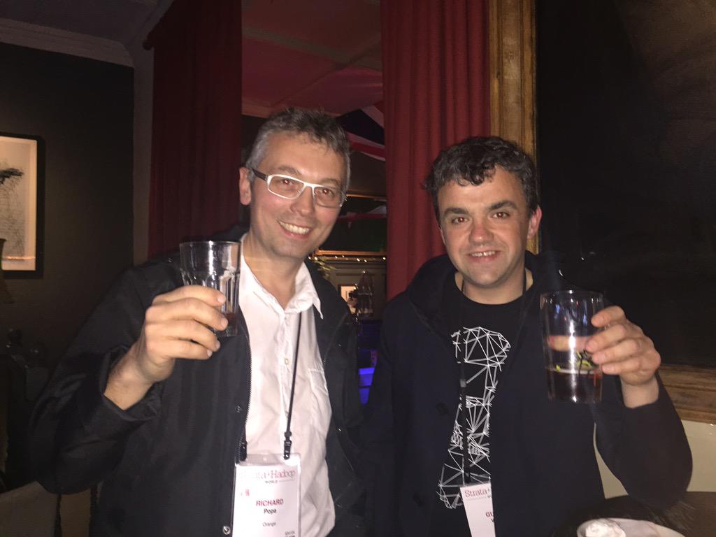 strataconf's tweet image. #DataAfterDark Pub Crawl  @TheLarrik at #StrataHadoop London