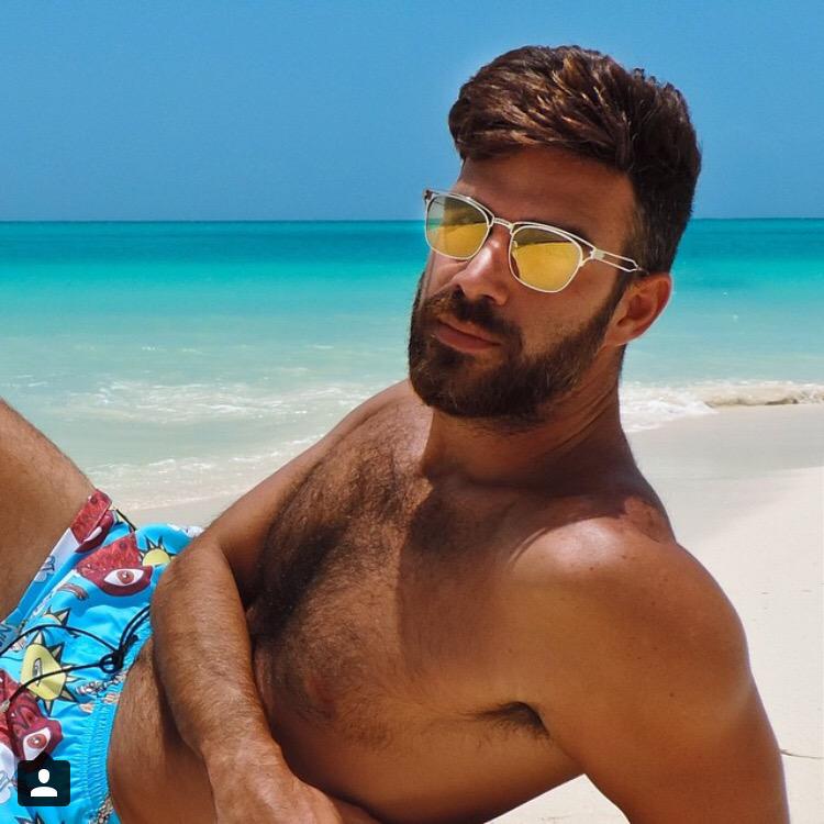 HAZECollection's tweet photo. Hello from @CaribbeanKing perfectly interpreting our #FUZE style. Looking #sexy and #golden #hazecollection #sun http://t.co/WQazL6xzNU