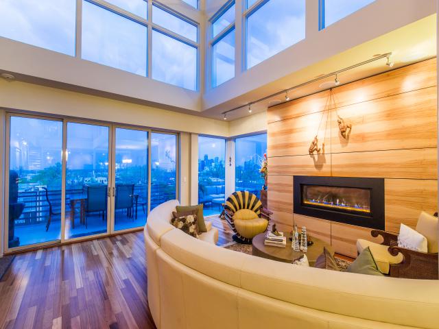 New Listing: LoHi Luxury Penthouse. Contact us for more information! spotlighthometours.com/us/65078