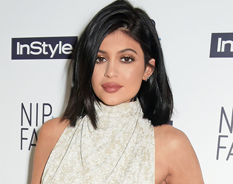 JennyJohnsonHi5's tweet photo. I'll take 'Fucking, duh' for $600, Alex. RT @usweekly: Kylie Jenner finally fessed up to getting lip fillers http://t.co/aoUWg4L85W