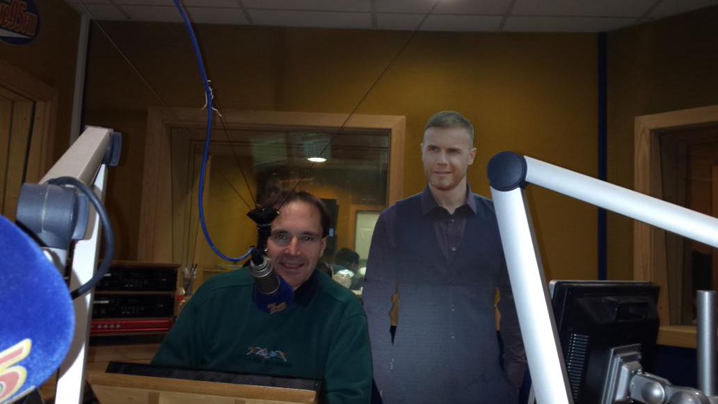 Patricia_Lowe78's tweet photo. @GaryBarlow @ThreeIrlMusic gary on tour in @LimLive95fm #wouldbedreamcometrue #pickme @patriciaoshea78 @RichardLowedj http://t.co/g32Io9QIjm