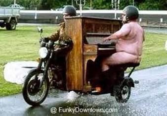 TheGeekandme's tweet photo. On your #bike dude. Time to practice! And share your #music! http://t.co/v2S5YWYPQl