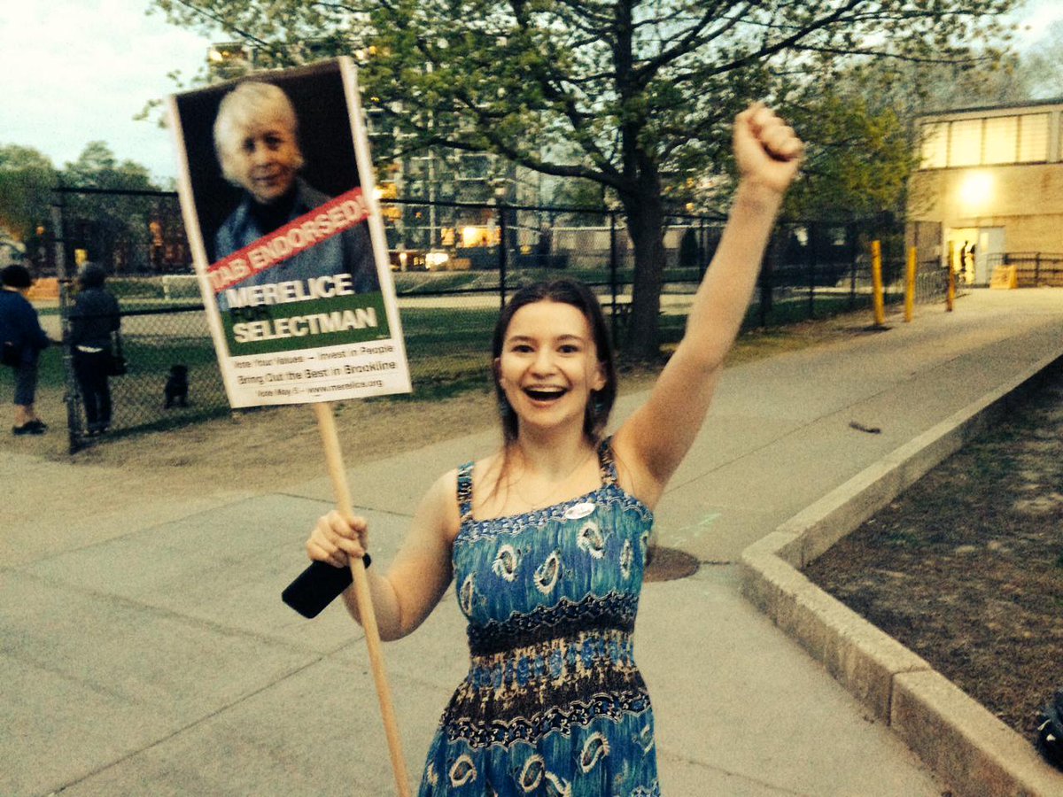 ElectMerelice's tweet photo. An enthusiastic first time voter supporting Merelice for Brookline Selectman at the polls. http://t.co/eYNx7V36u9 http://t.co/IaV72rwUEq