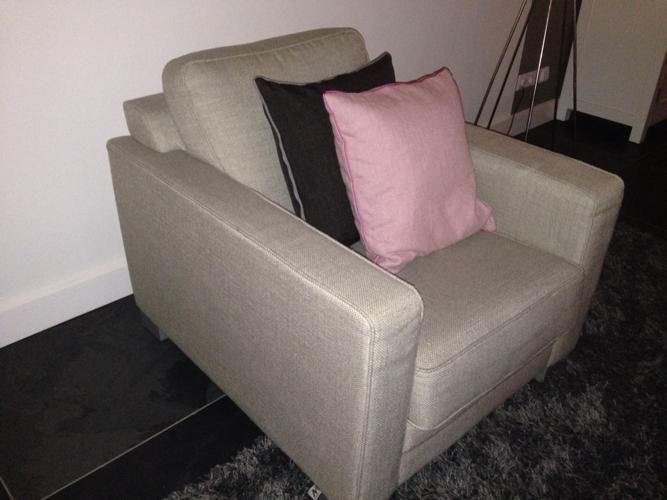 Montel bankstel 4 zits en 2 stoelen: link.marktplaats.nl/m921053174