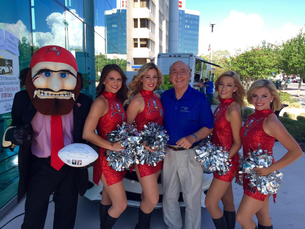 BucsCheer's tweet photo. The #TBBC are having a great time with @THECaptainFear and @DickieV at his foundation telethon http://t.co/3z3Qa8l6UC