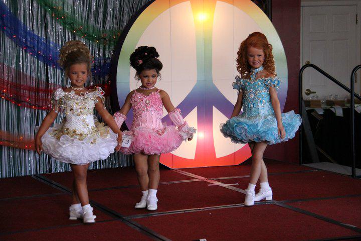 Mckenzie Myers knew episodes "Arizona Gold Coast" and "The most famous" also was in the episode "Groovy Girls"